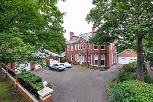 Photo 24- click for photo gallery